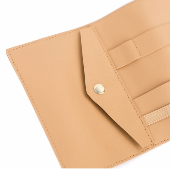 Glass Ladder electronic organizer from Alltrue Causebox - Picture 5 of 8